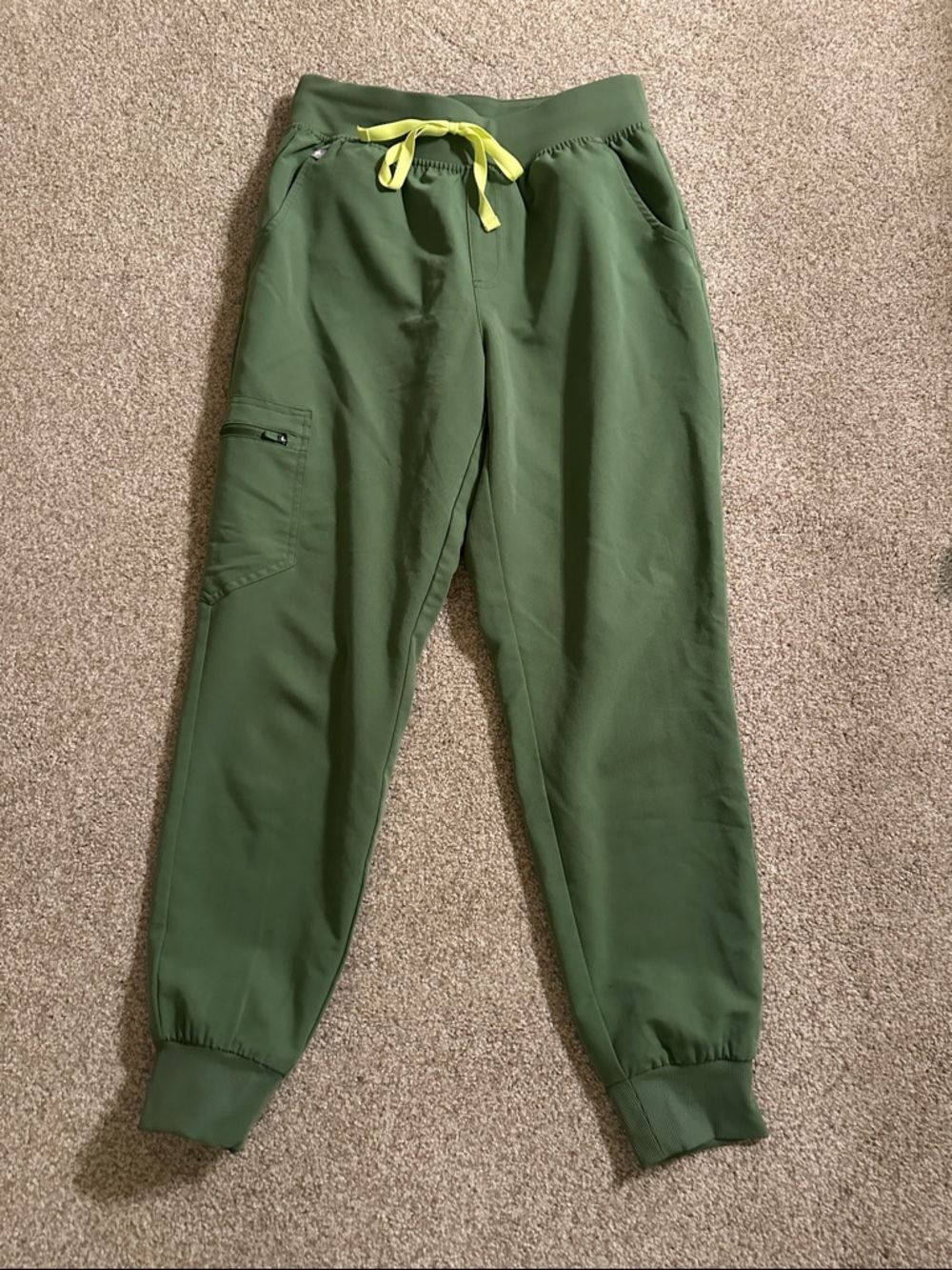 Figs Fern HighWaisted Zamora - Petite Jogger Scrub pant
